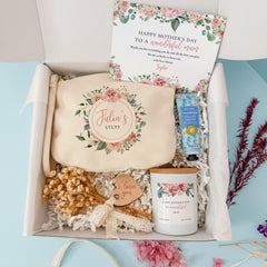 Mother’s Day Gift Set for Mum or Nanny – Personalised Make Up Bag, Candle & Pamper Set