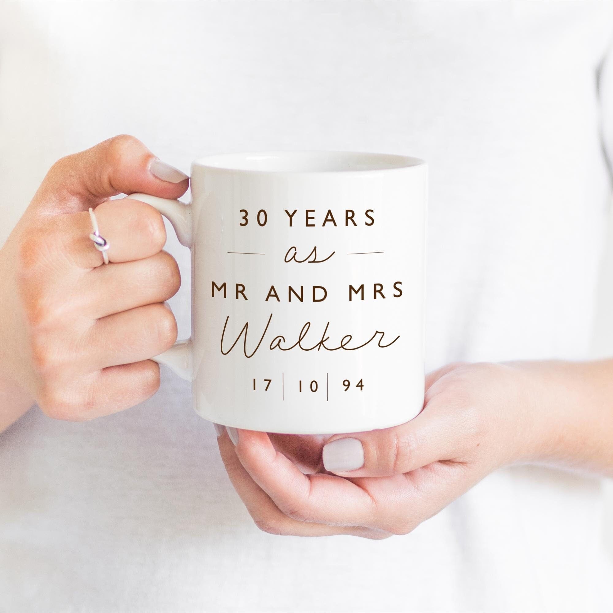 Personalised anniversary mug with last name and year Gift for couple 1st 10th 20th 30th 40th anniversary present Husband and wife Mug Mr Mrs