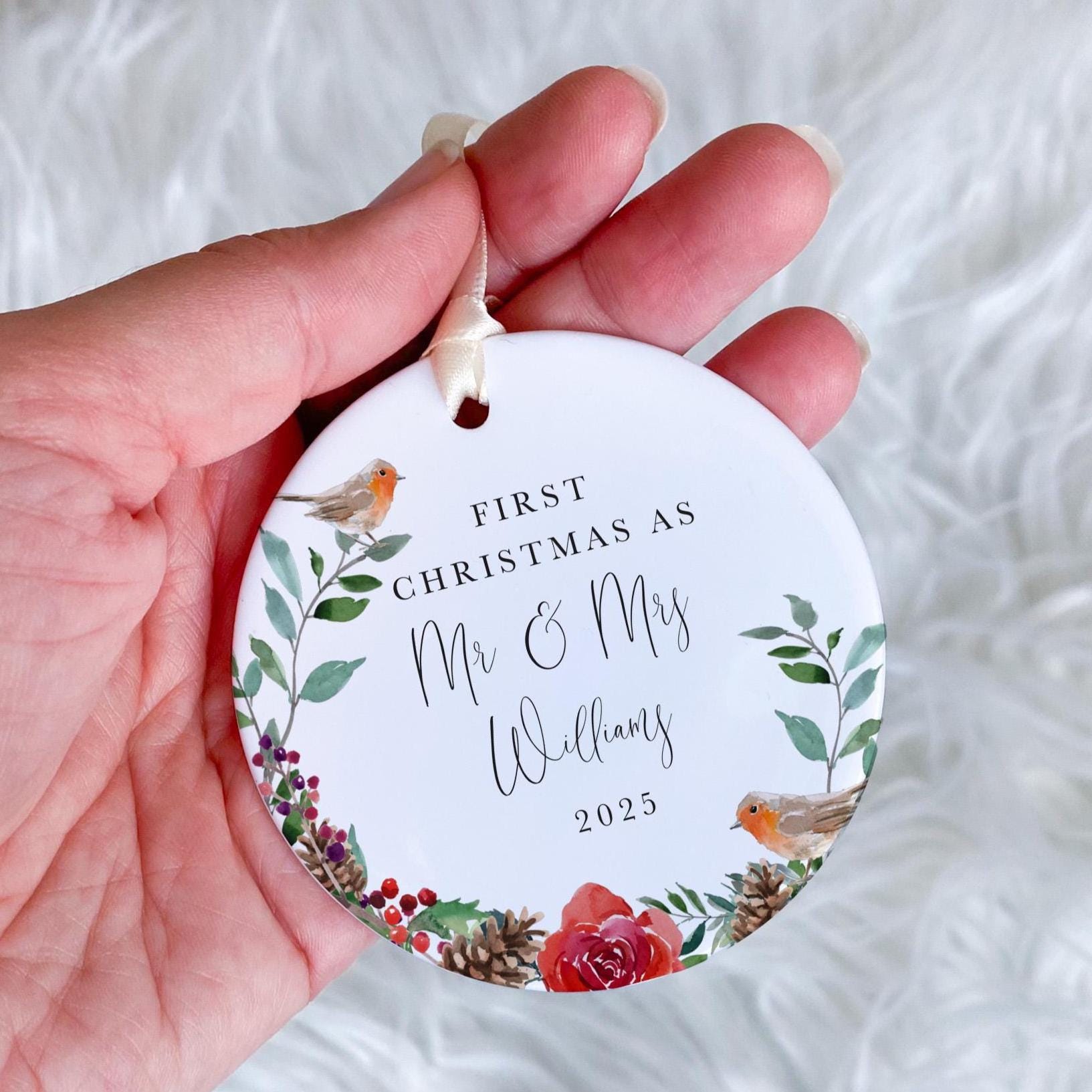 Personalised First Christmas as Mr & Mrs Ornament Gift for Wife Husband Couples Newlywed Keepsake Robin Couple Bauble with Floral Design