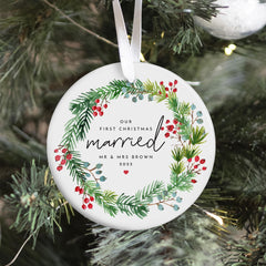 Personalised First Christmas Married Ceramic Ornament Newlywed Couple Tree Decoration Keepsake Gift for Husband and Wife