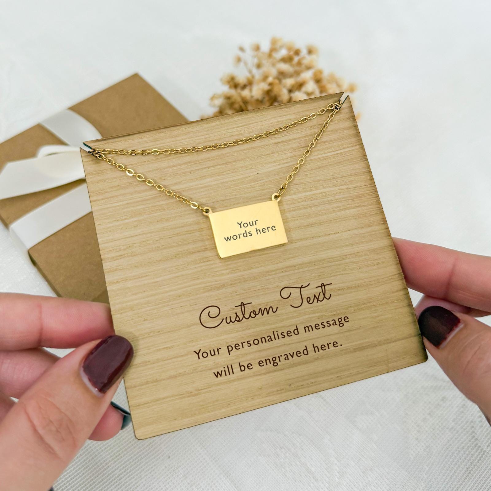 Personalised Text Necklace Gift with Engraved Wooden Display – Custom Pendant for Her, Mum