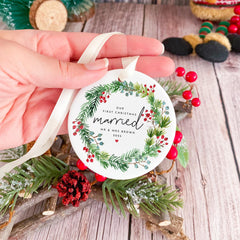 Personalised First Christmas Married Ceramic Ornament Newlywed Couple Tree Decoration Keepsake Gift for Husband and Wife