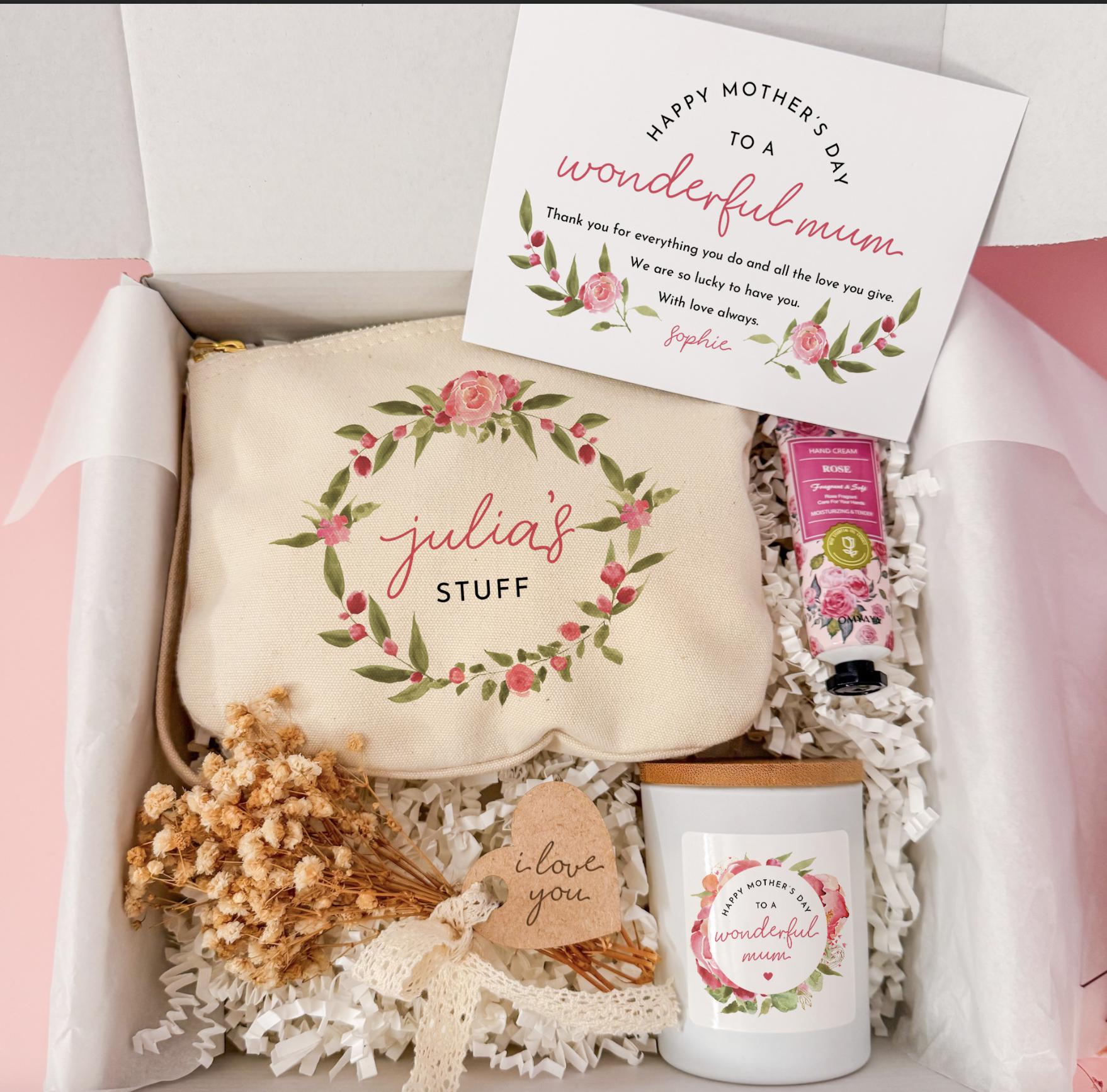 Personalised Mother’s Day Gift Set for Mum – Floral Make Up Bag, Candle & Cream and Card