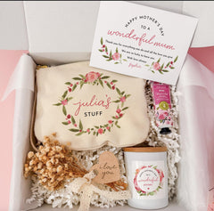 Personalised Mother’s Day Gift Set for Mum – Floral Make Up Bag, Candle & Cream and Card