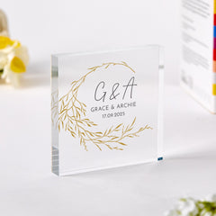 Personalised Wedding Gift with Initials and Date Acrylic Plaque Engagement Gift Elegant Botanical Design for Couple or Newlyweds Bride Groom
