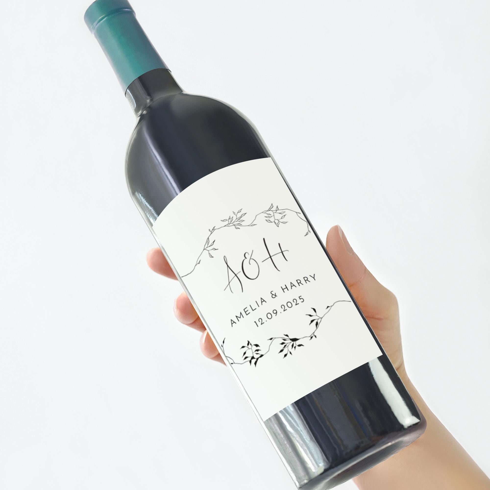 Personalised Wedding or Engagement Gift Wine Label with Floral Design Names and Date Romantic Celebration Keepsake for Newlywed Housewarming