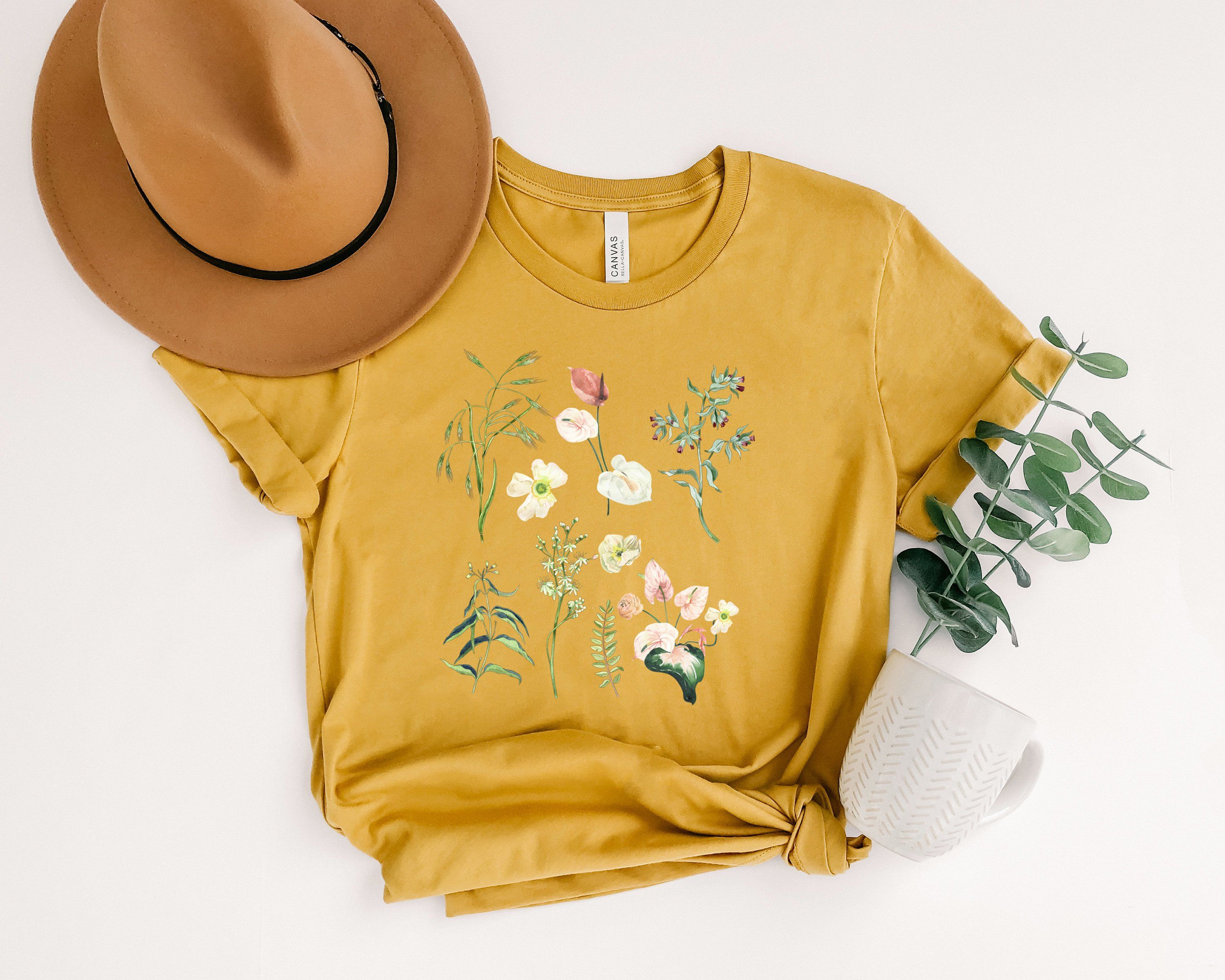 Flower t-shirt, Gift for her, Women trendy tshirt, Spring concept, Wild meadow flower nature tee
