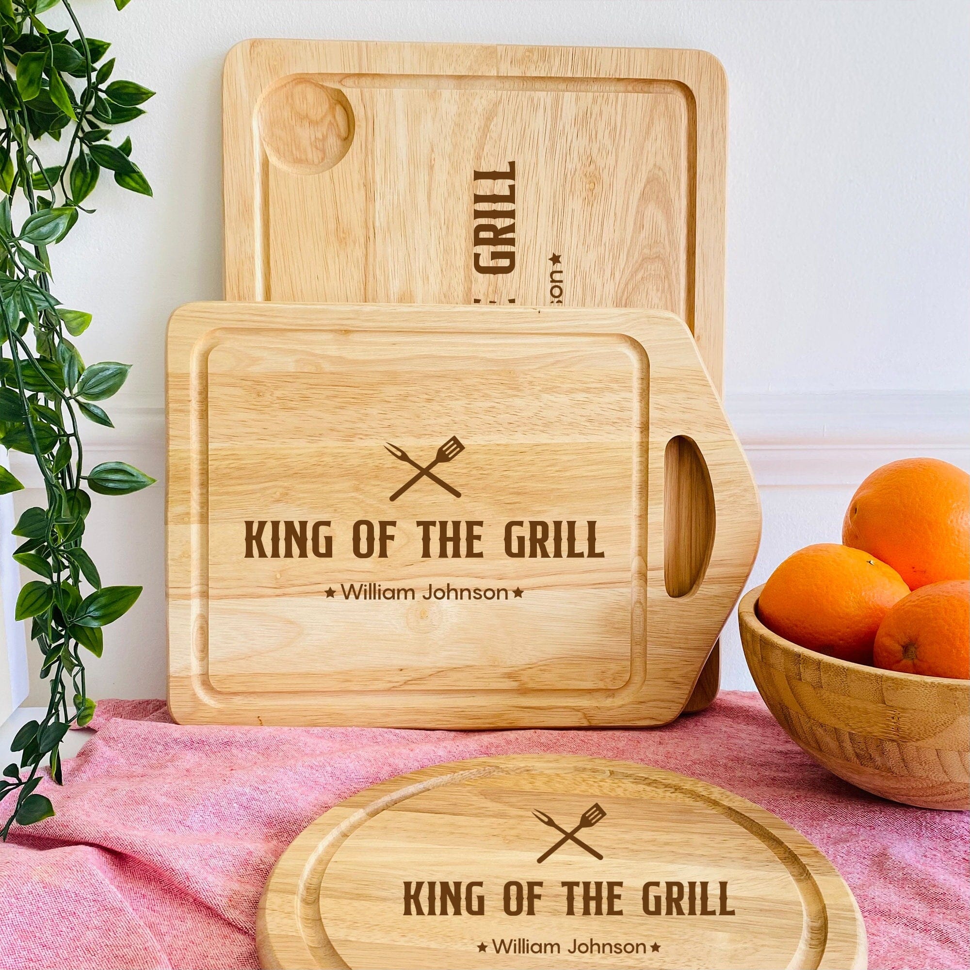 Personalised Laser Engraved King Of The Grill Wooden Board, Gift For Dad Grandma Uncle His, Father'S Day