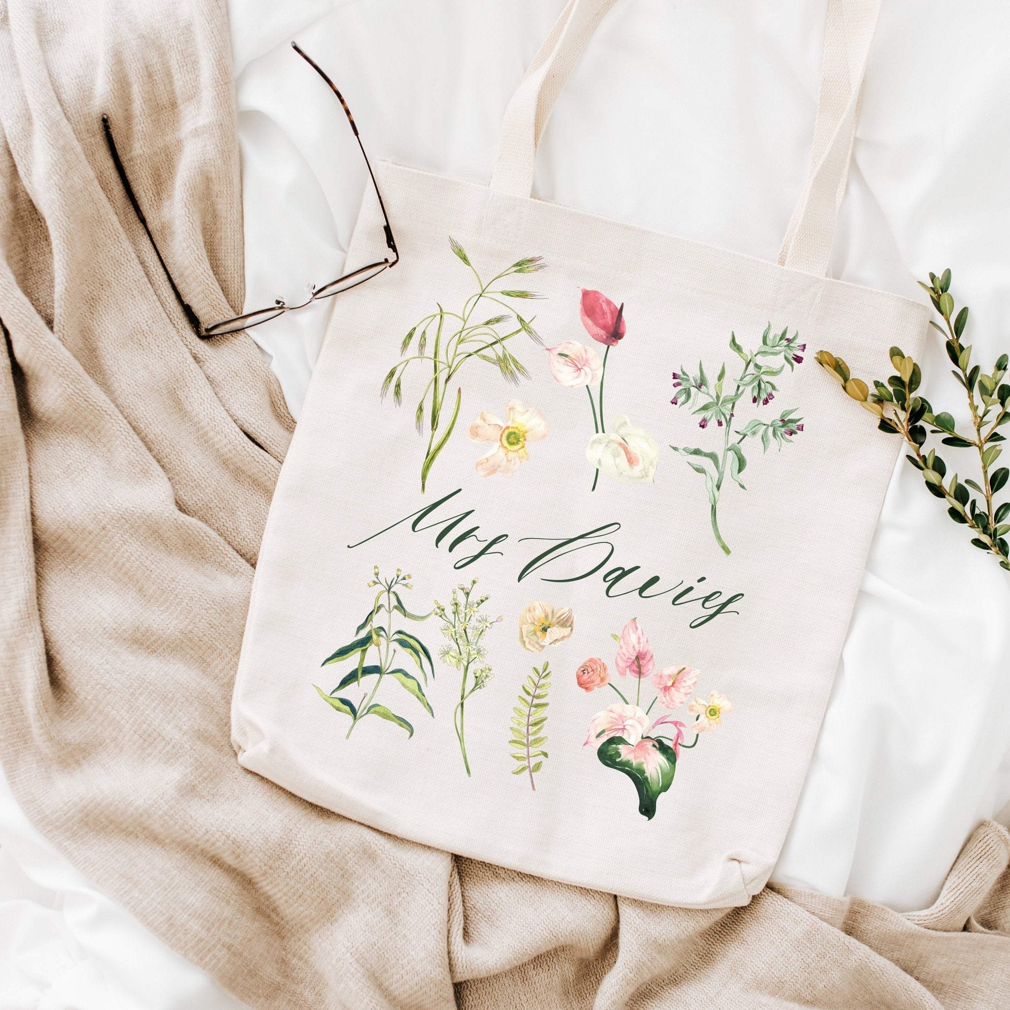 Personalised teacher tote bag, Mrs Miss last name flower tote bag, Thank you gift, Teacher Appreciation Gifts