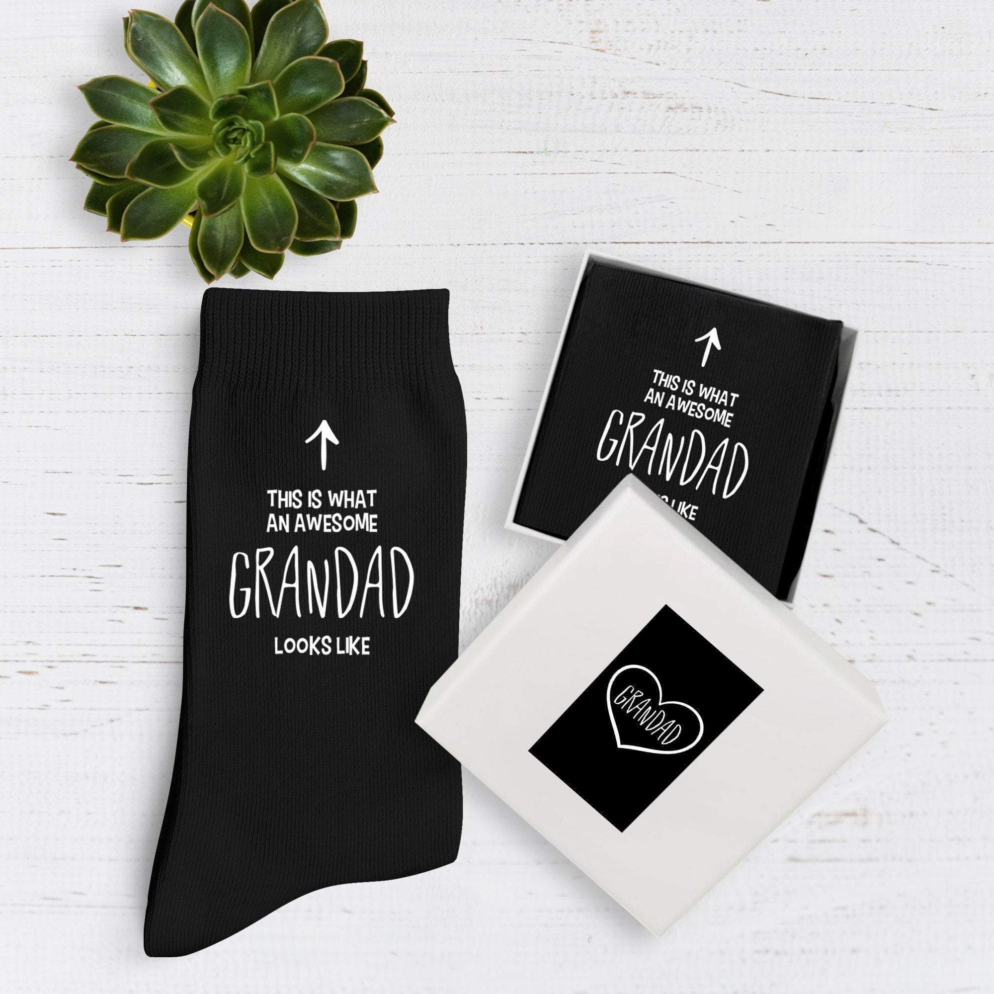This is what an awesome grandad looks like cotton socks, birthday gift for grandpa, Christmas gift